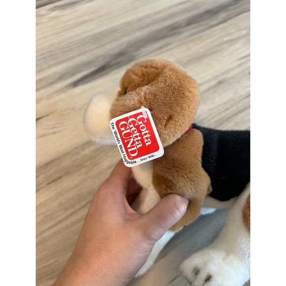 New With Tags Gund 13” Beagle Dog Plush Realistic Beagle 13067 Stuffed Animal - Picture 3 of 8